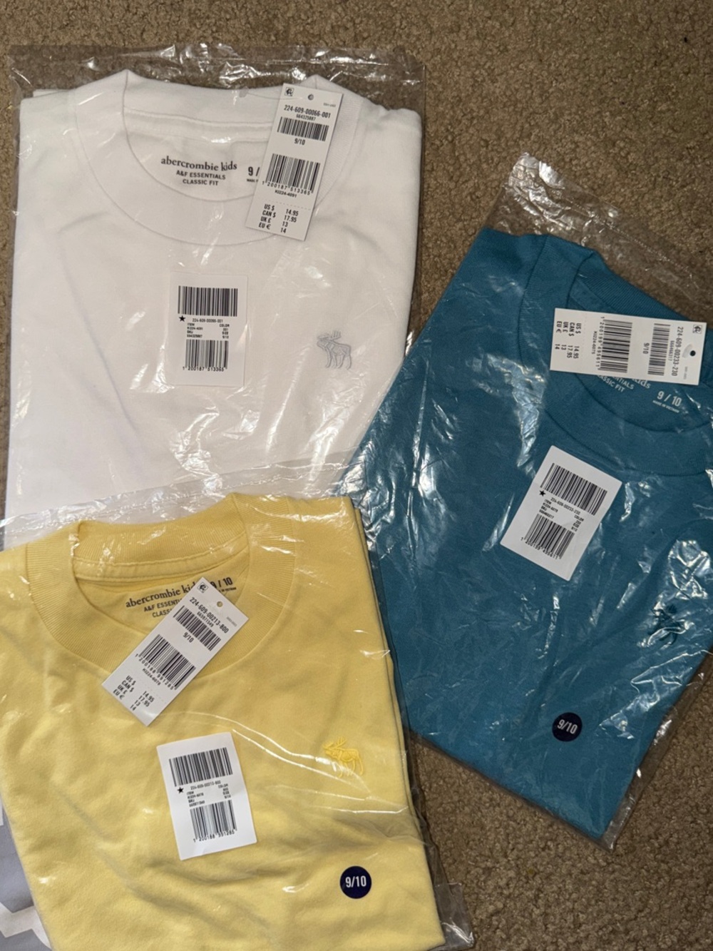 abercrombie kids White, Yellow & Teal Short Sleeve Crew Tees (3-Pack) size 9/10